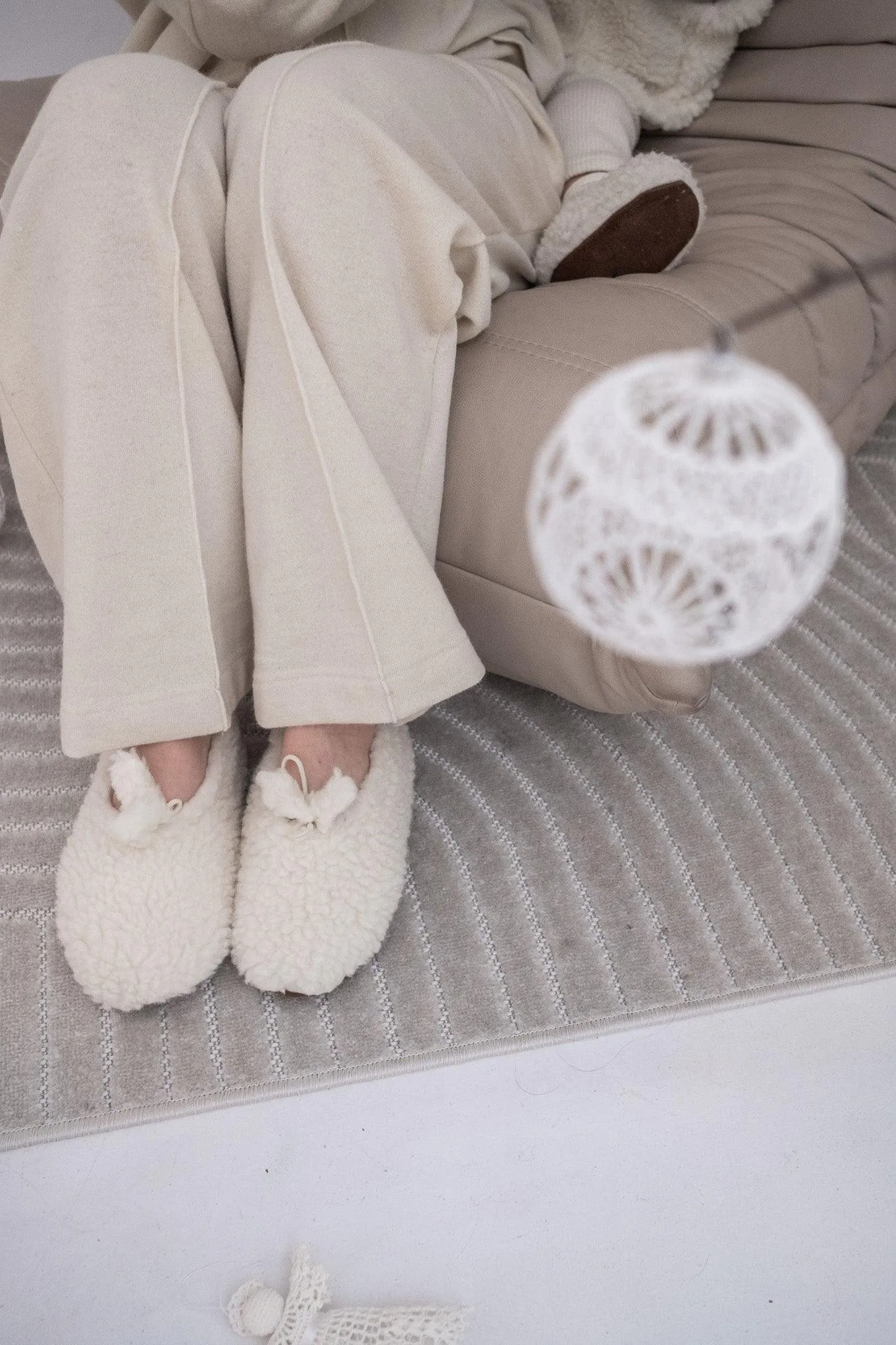 Adult Natural Wool Slippers - White