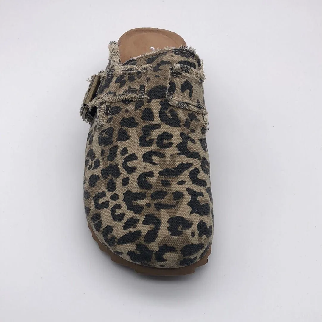 Gypsy-jazz leopard picnic shoe