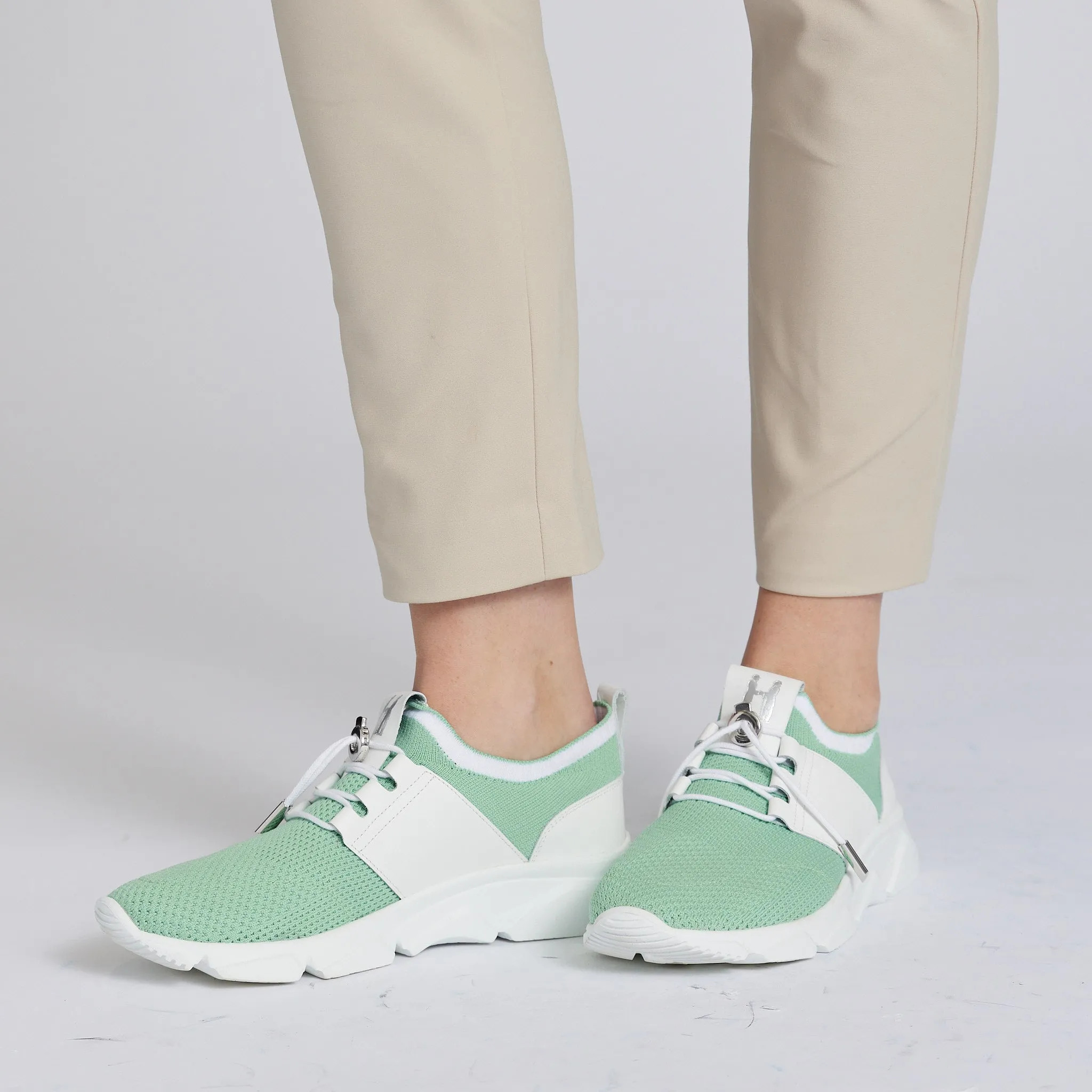 Perla Mesh Sneaker in Mint