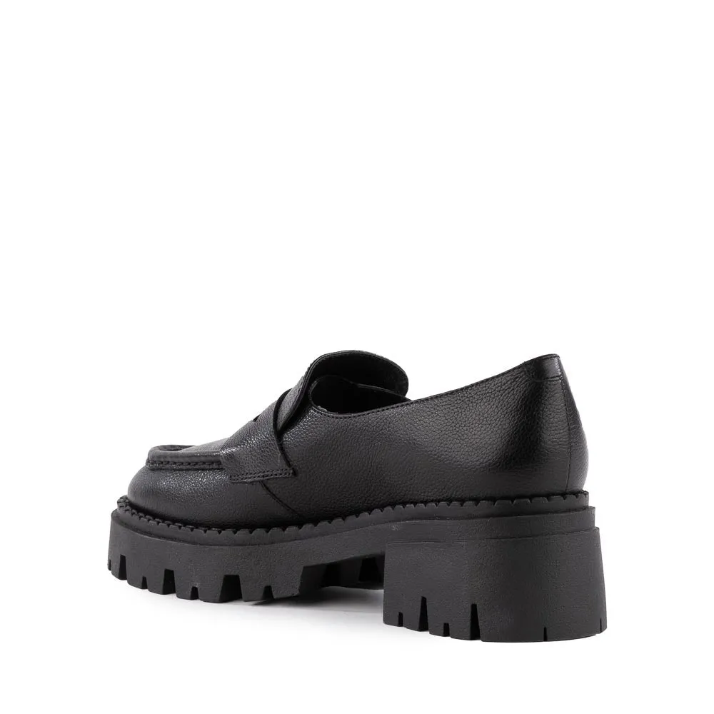 Seychelles Meridian Loafer in Black Leather