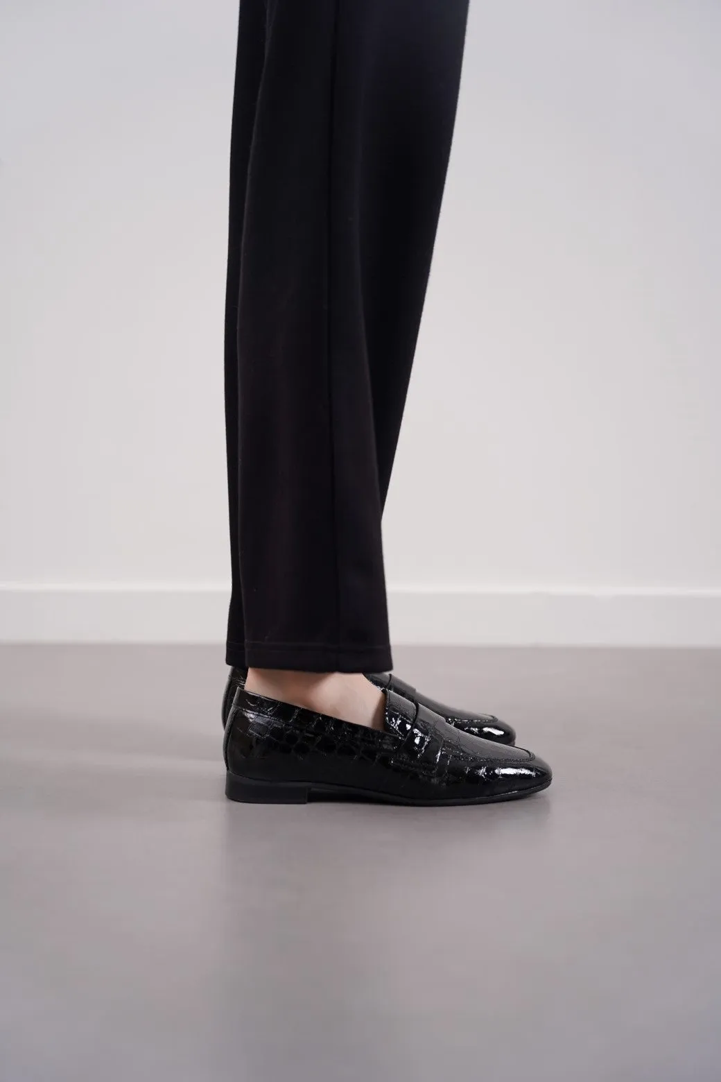 TEXTURED LEATHER LOAFERS